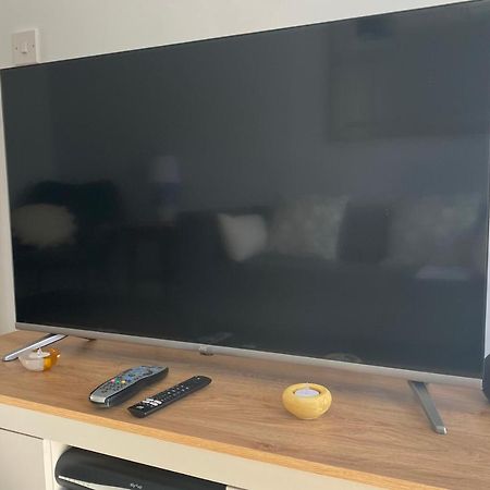 Lovely 2 Bedroom, 2 Bathroom House With Parking. Plymouth Eksteriør bilde