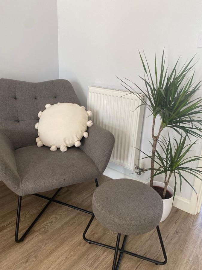 Lovely 2 Bedroom, 2 Bathroom House With Parking. Plymouth Eksteriør bilde