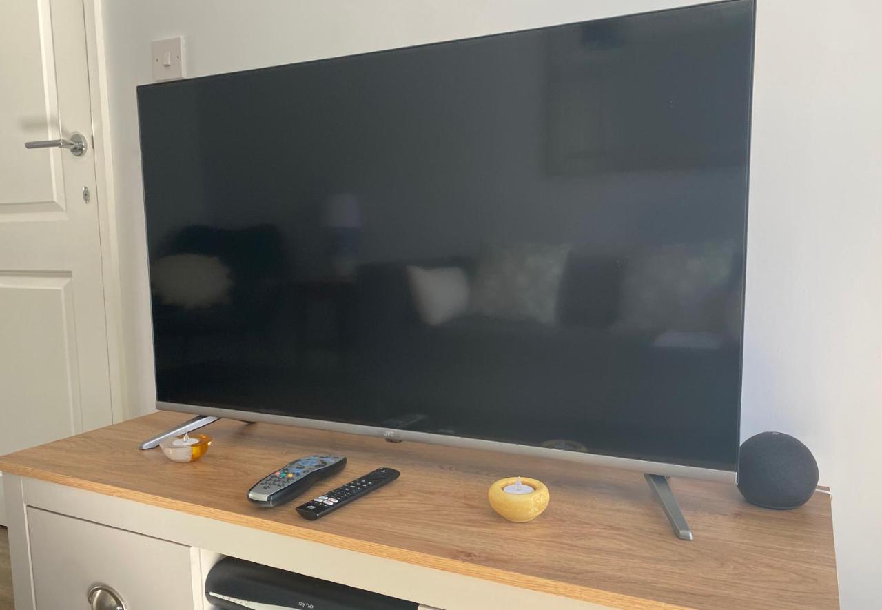 Lovely 2 Bedroom, 2 Bathroom House With Parking. Plymouth Eksteriør bilde