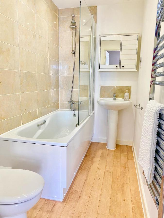 Lovely 2 Bedroom, 2 Bathroom House With Parking. Plymouth Eksteriør bilde