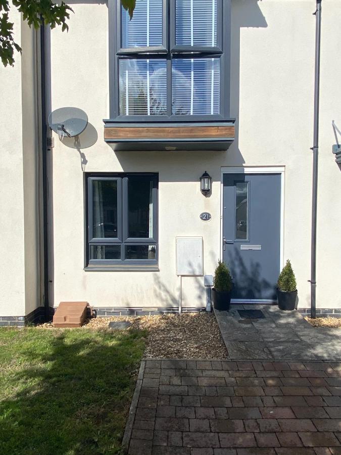 Lovely 2 Bedroom, 2 Bathroom House With Parking. Plymouth Eksteriør bilde